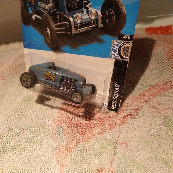 2022 Hot Wheels Max Steel Diecast - Picture 3 of 3